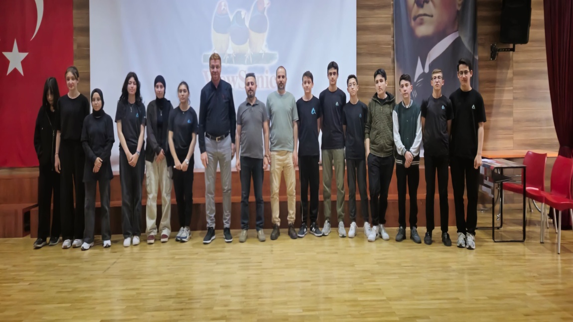 Asımın Nesli AİHL’de İngilizce Quiz Show Heyecanı!